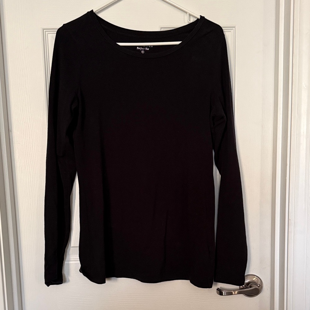Women's Black Long Sleeve Top
